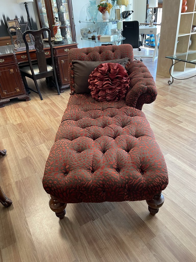 Rust and Brown Chaise Lounge/Pillows